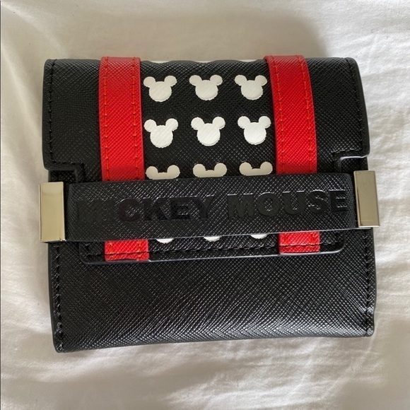New Loungefly Disney Mickey Mouse Head Print Faux Leather Trifold Wallet NWOT - Picture 1 of 10